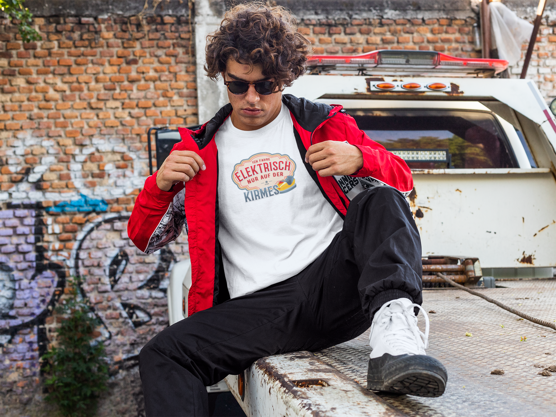 Elektrisch nur auf der Kirmes Shirt